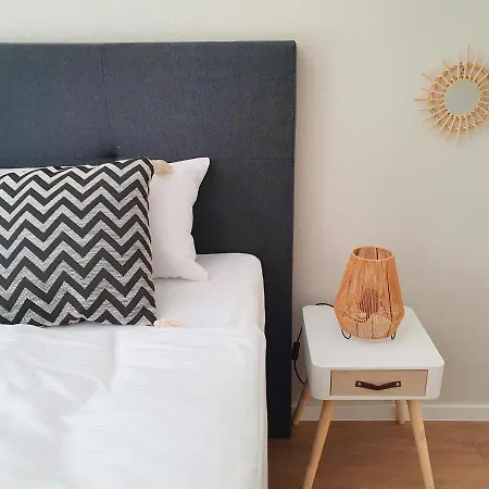 Apartamento Gemuetliche Erdgeschoss-wohnung Mit Sonnenterrasse, 2x Smart Tv, Wlan Und Parkplatz
