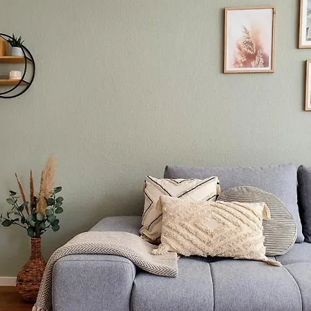 Apartamento Gemuetliche Erdgeschoss-wohnung Mit Sonnenterrasse, 2x Smart Tv, Wlan Und Parkplatz *